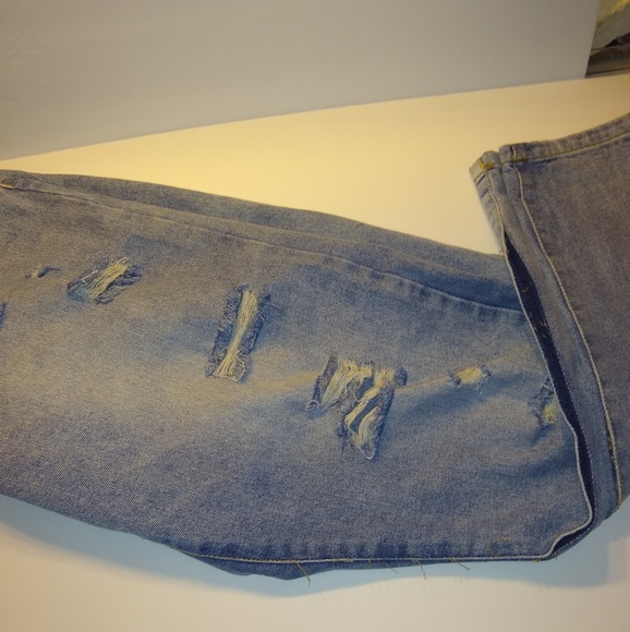 Refuge high waisted distressed denim jeans size 8 - Picture 3 of 8